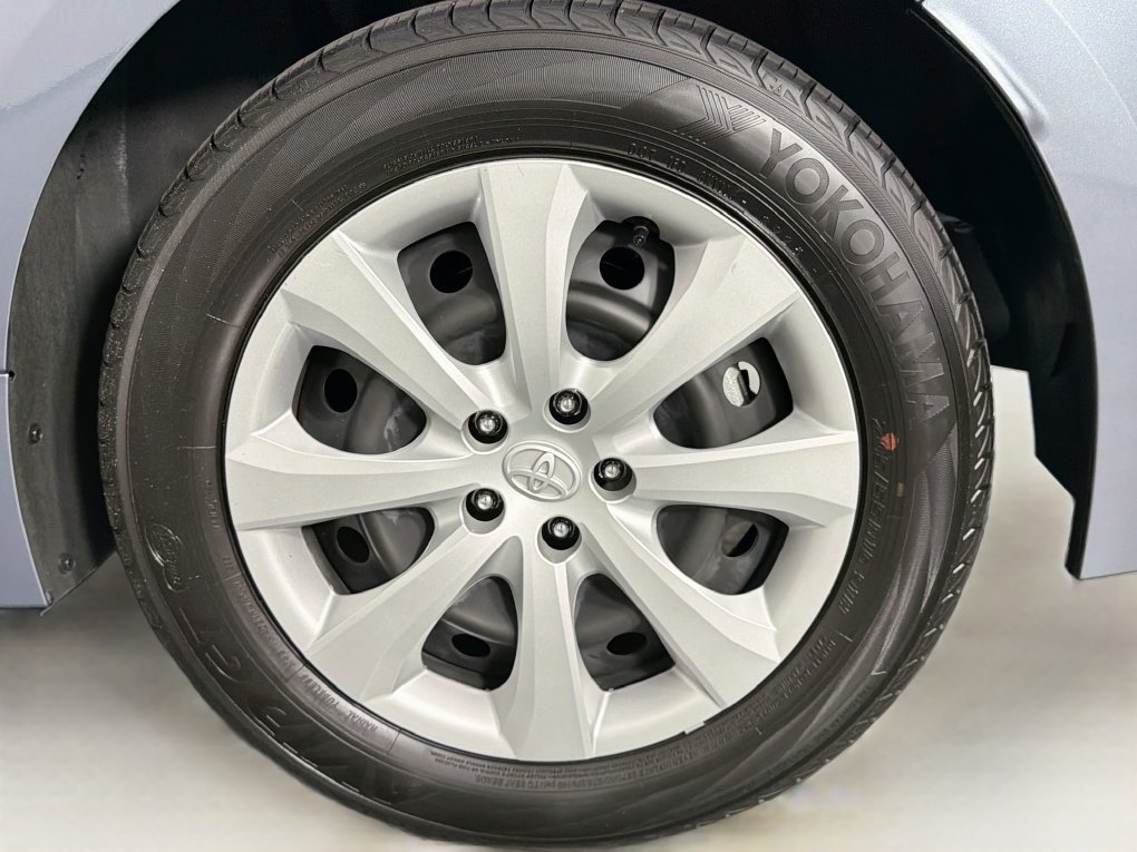 Used 2026 Toyota Corolla LE FWD image 34