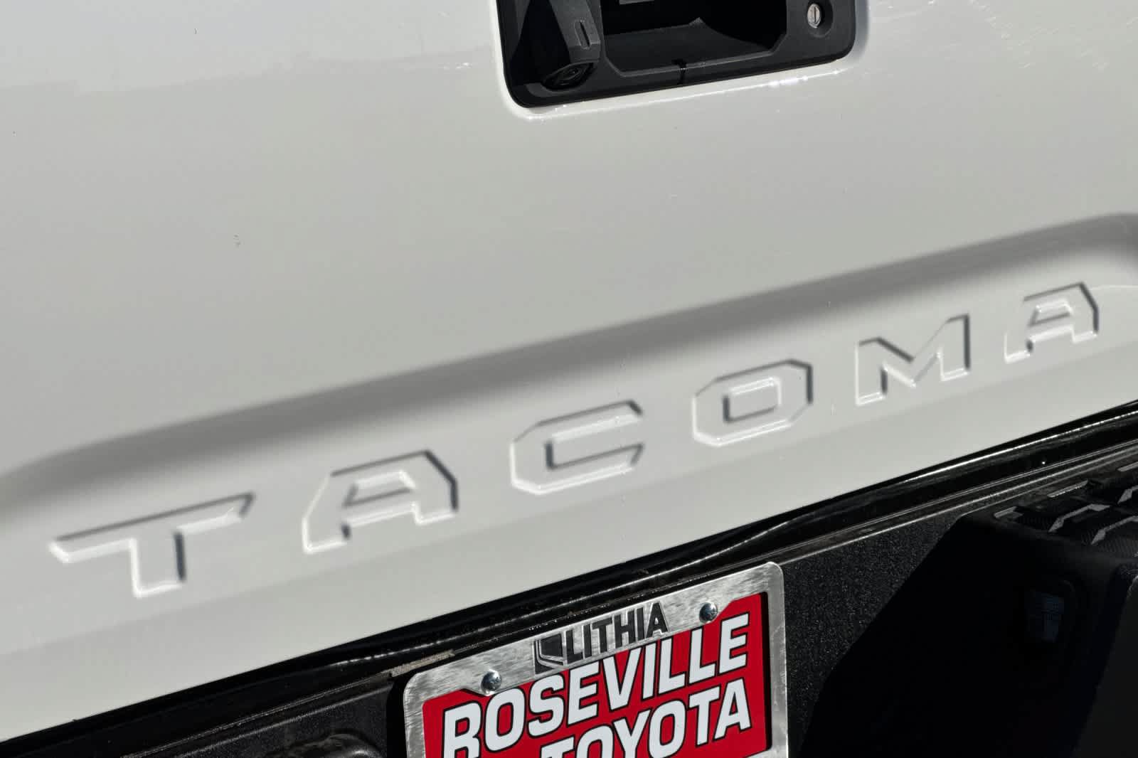 Used 2021 Toyota Tacoma SR w/ SR Convenience Package RWD image 29