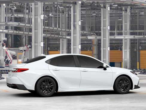 New 2026 Toyota Camry SE FWD image 11