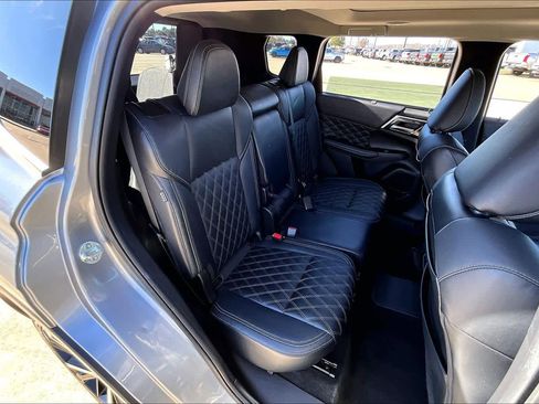 Used 2023 Mitsubishi Outlander SEL image 20