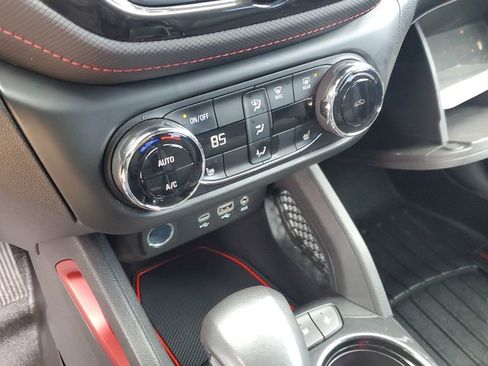 Used 2021 Chevrolet TrailBlazer RS w/ Convenience Package image 18