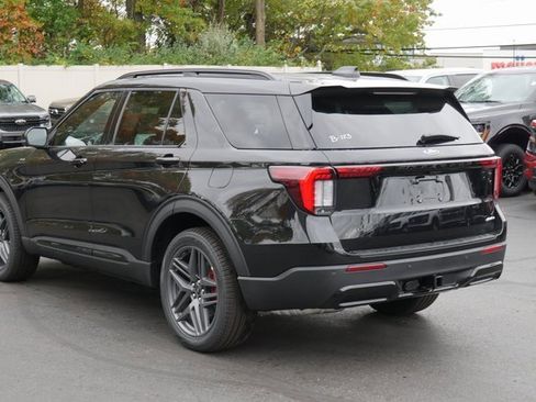 New 2026 Ford Explorer ST-Line w/ ST-Line Street Pack image 10