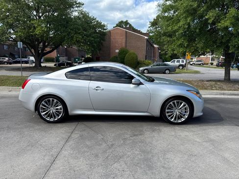 Used 2015 INFINITI Q60 Journey RWD image 3
