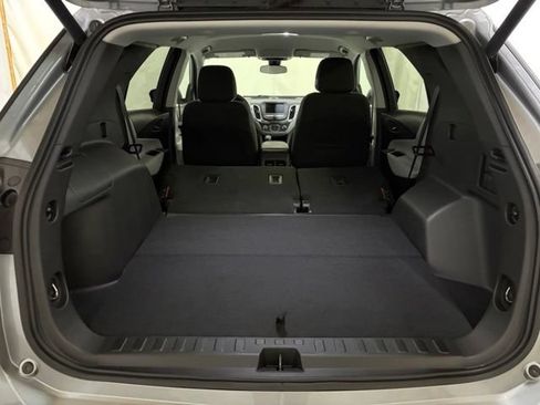 Used 2024 Chevrolet Equinox LT FWD image 14