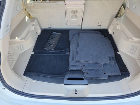 Used 2018 Nissan Rogue SV FWD image 8