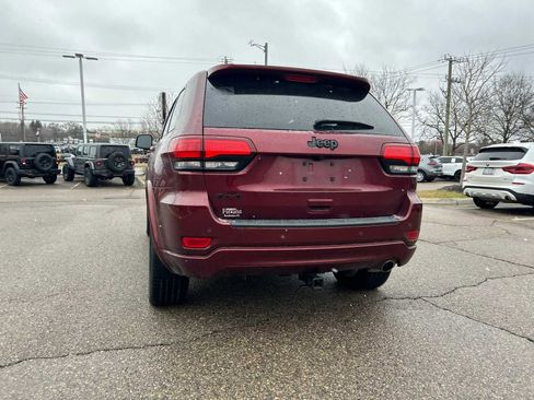 Certified 2021 Jeep Grand Cherokee Laredo X image 18