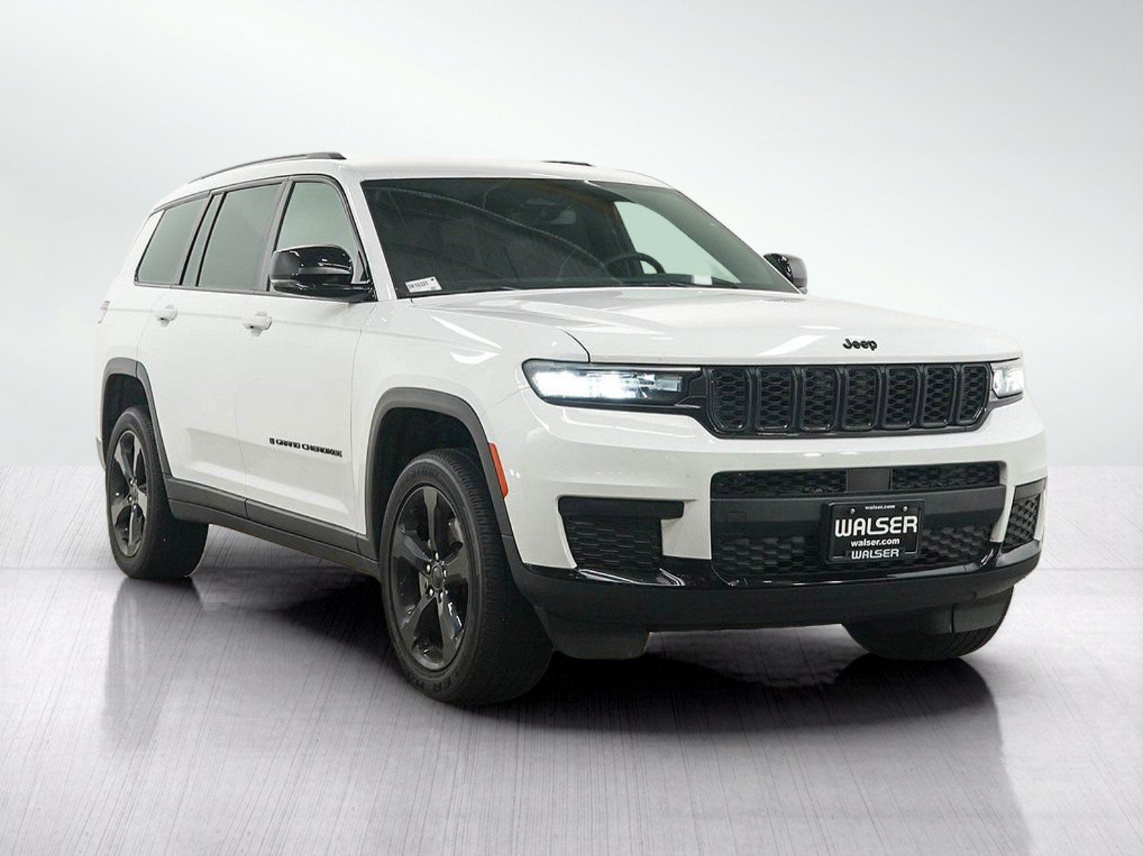 Used 2023 Jeep Grand Cherokee L Laredo AWD/4WD image 8