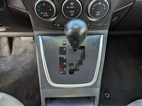 Used 2014 MAZDA MAZDA5 Sport image 24