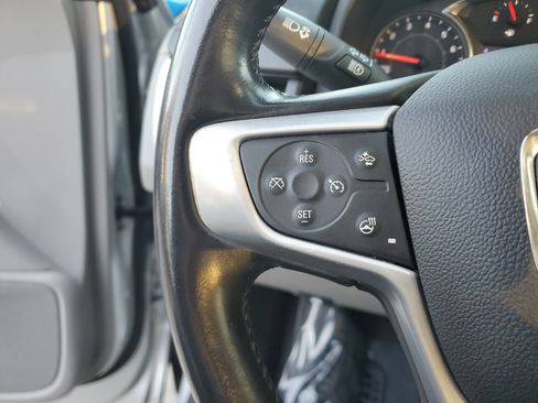 Used 2022 GMC Terrain SLT image 30