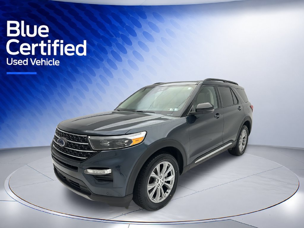 Used 2023 Ford Explorer XLT w/ Equipment Group 202A AWD/4WD image 3