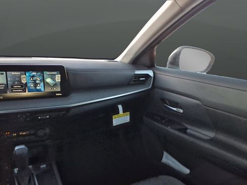 New 2026 Nissan Kicks SV w/ Cold Weather Package image 21