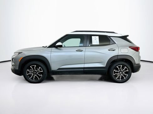 Used 2023 Chevrolet TrailBlazer ACTIV w/ Sun and Liftgate Package AWD/4WD image 4