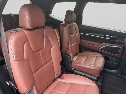 Certified 2024 Kia Telluride EX w/ EX Captain's Chair Package AWD/4WD image 18