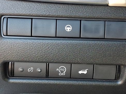 Certified 2023 Nissan Rogue SL w/ SL Premium Package AWD/4WD image 26