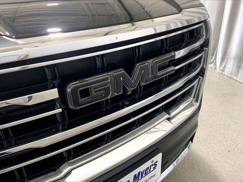 Used 2021 GMC Yukon SLT w/ SLT Luxury Package RWD image 7