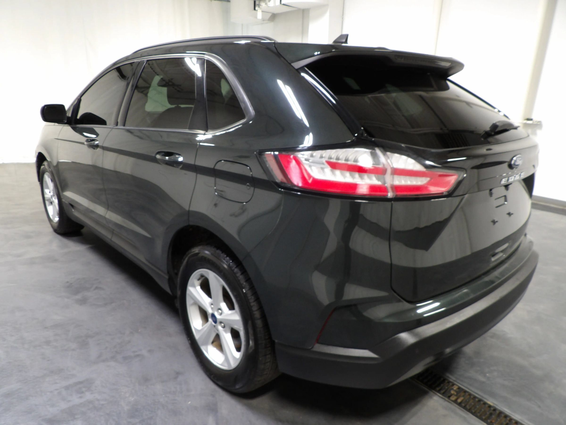 Used 2022 Ford Edge SE AWD/4WD image 6