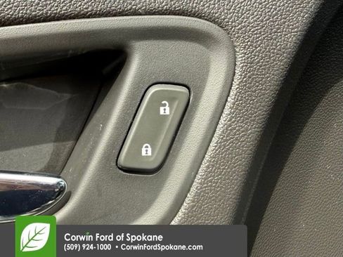 Used 2018 Chevrolet Colorado ZR2 w/ ZR2 Midnight Special Edition image 21