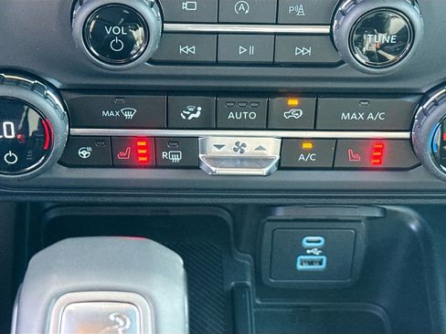 New 2025 Ford Bronco Outer Banks AWD/4WD image 29
