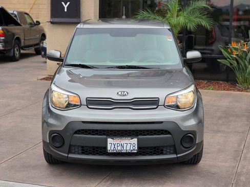 Used 2017 Kia Soul image 6