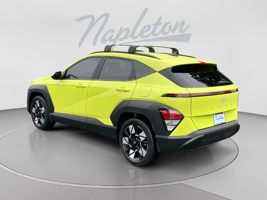Used 2024 Hyundai Kona SEL FWD image 3