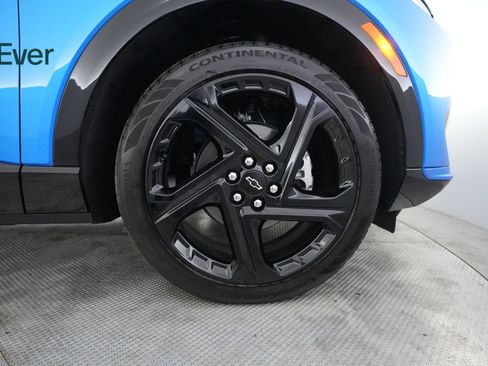 Used 2025 Chevrolet Equinox EV RS w/ LPO, All-Weather Mat Package FWD image 20
