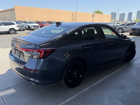Used 2025 Honda Civic Sport image 4