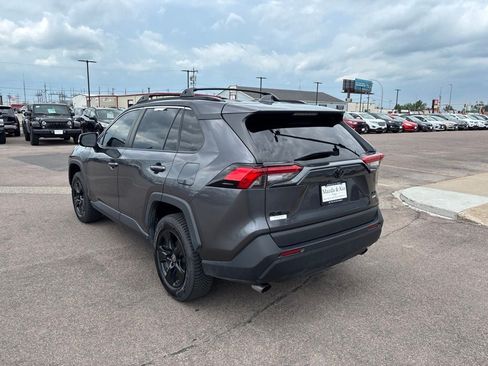 Used 2022 Toyota RAV4 XLE w/ Convenience Package AWD/4WD image 7