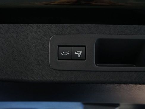 Used 2026 Lexus LX 600 4WD w/ Appearance Package image 38