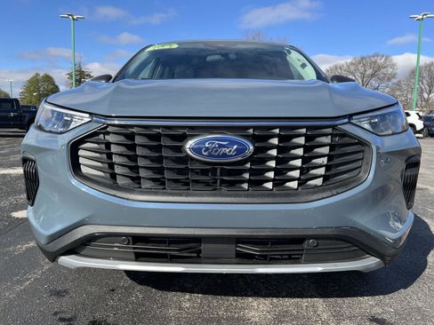 Used 2023 Ford Escape Active image 11