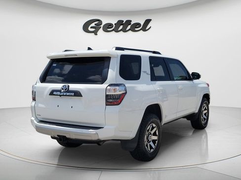 Certified 2023 Toyota 4Runner TRD Off-Road Premium w/ Moonroof Package AWD/4WD image 5