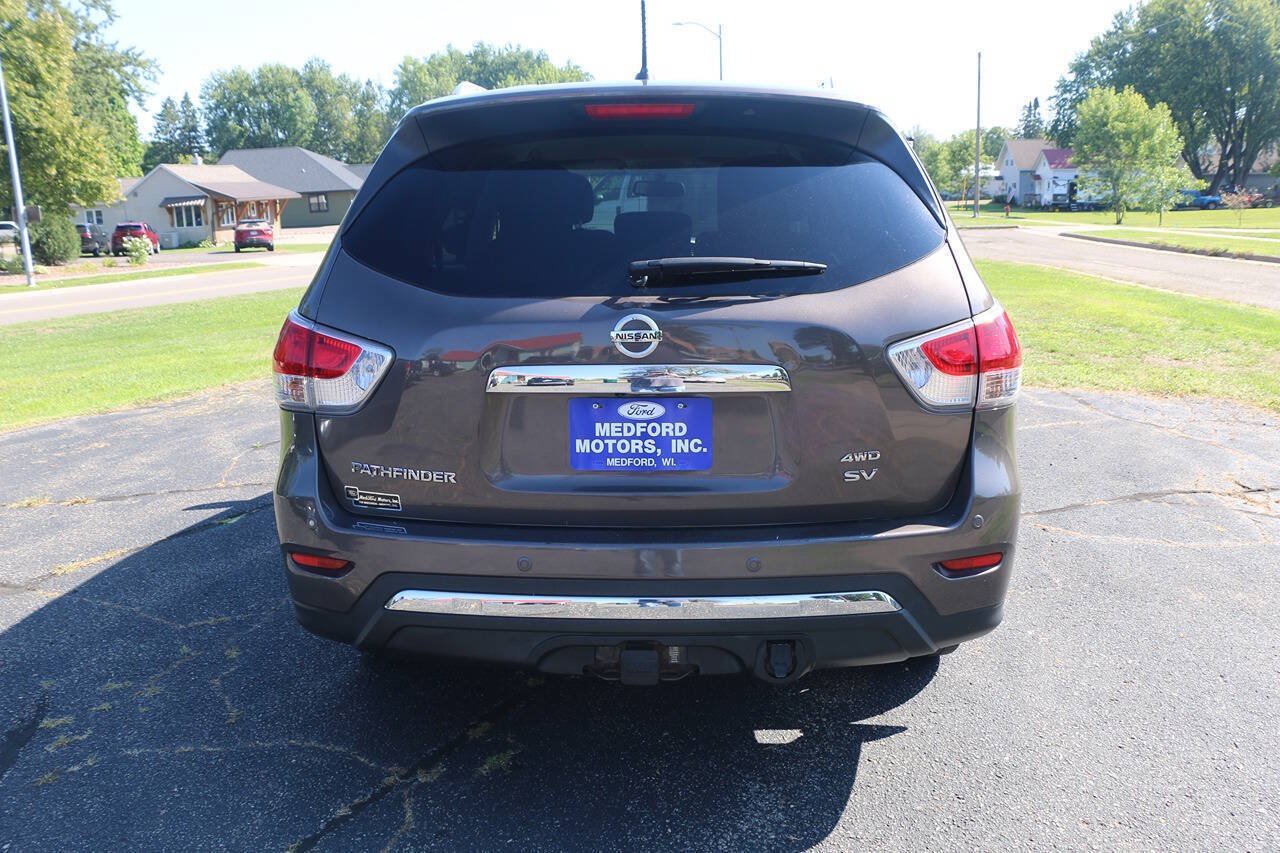 Used 2016 Nissan Pathfinder SV w/ Trailer Tow Package AWD/4WD image 4