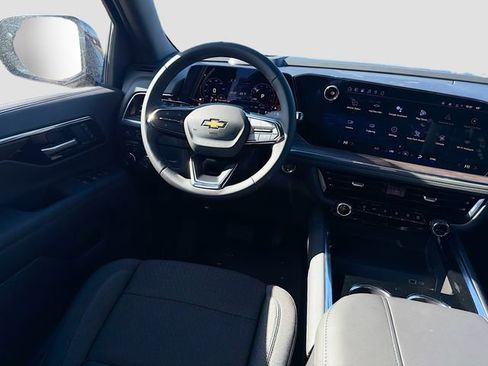 New 2026 Chevrolet Suburban LS image 20