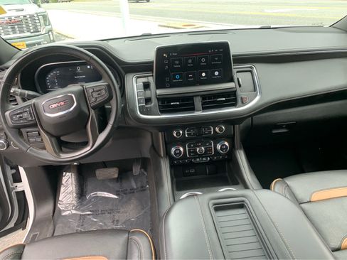 Used 2023 GMC Yukon AT4 w/ Max Trailering Package AWD/4WD image 11