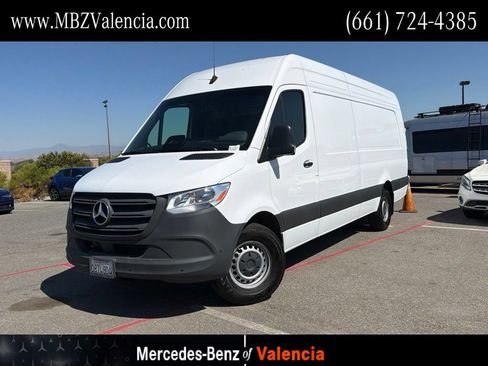 Used 2025 Mercedes-Benz Sprinter 2500 image 1