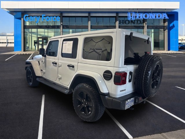 Used 2021 Jeep Wrangler Unlimited Sahara AWD/4WD image 3