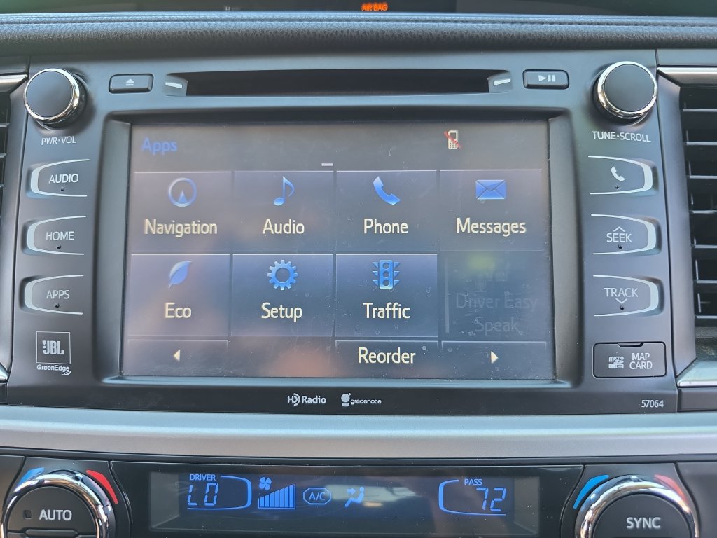 Used 2014 Toyota Highlander Limited Platinum FWD image 26