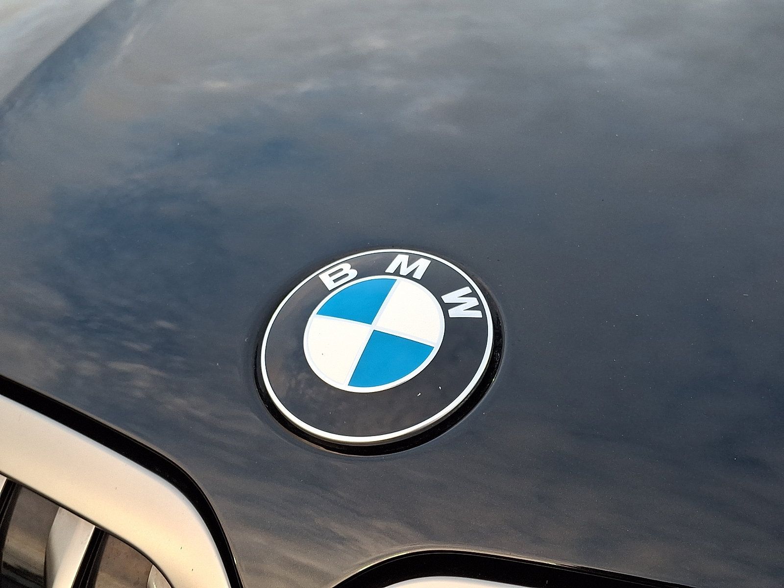 Used 2021 BMW X7 M50i w/ Cold Weather Package AWD/4WD image 8