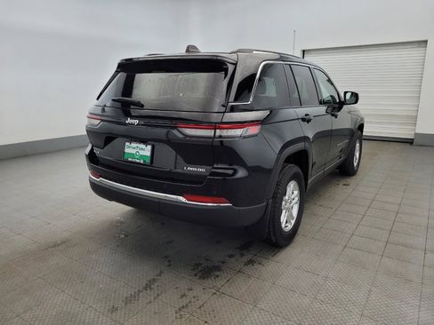 Used 2023 Jeep Grand Cherokee Laredo w/ Luxury Tech Group I image 9