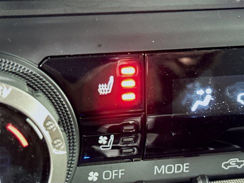 New 2025 Toyota Tacoma Trailhunter image 21