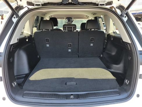 Used 2023 Jeep Grand Cherokee Limited RWD image 21