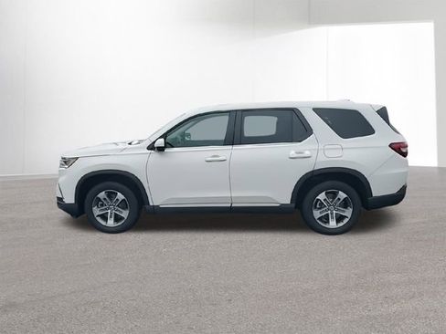 Used 2025 Honda Pilot EX-L image 5