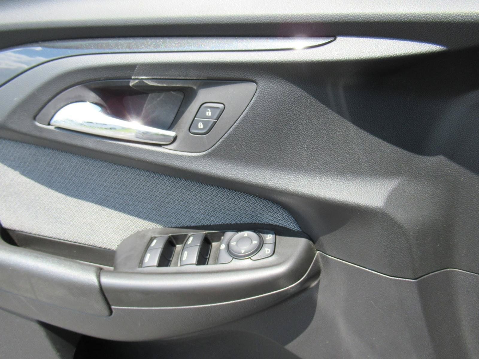 Used 2022 Chevrolet TrailBlazer LT FWD image 21