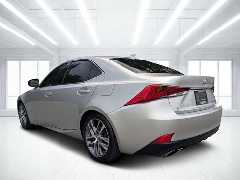 Used 2020 Lexus IS 300 w/ Accessory Package 2 RWD image 5