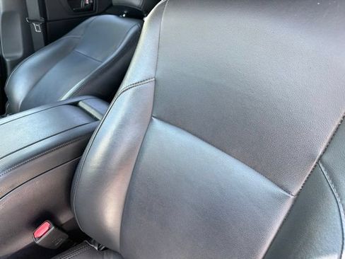 Used 2014 Toyota Highlander Plus FWD image 18