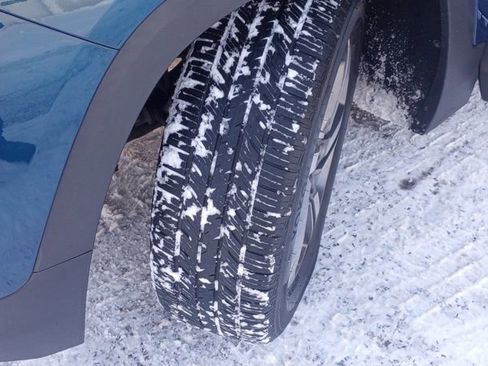 Used 2021 GMC Terrain SLT w/ Infotainment Package II image 8