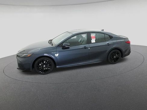 New 2026 Toyota Camry SE image 2