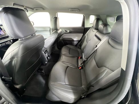 Used 2022 Jeep Compass Latitude AWD/4WD image 22
