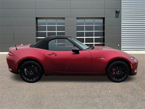 New 2025 MAZDA MX-5 Miata Club w/ Brembo/BBS Recaro Package image 8