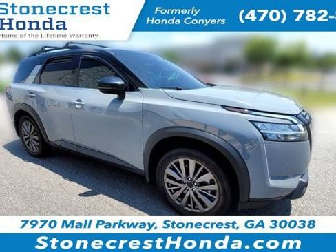 Used 2024 Nissan Pathfinder SL w/ SL Premium Package FWD image 1