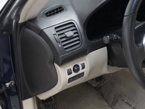 Used 2005 Subaru Legacy GT image 17